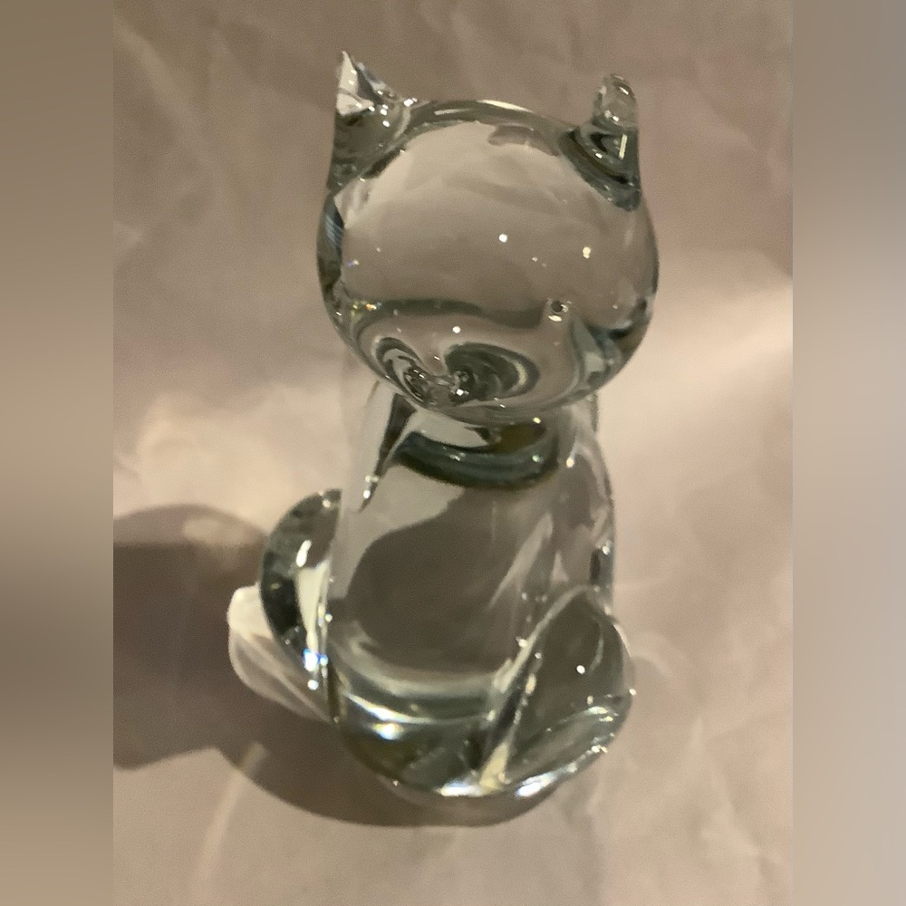 VTG Blown Glass Cat Paperweight Figurine With Sticker Made In Taiwan Post WWII
